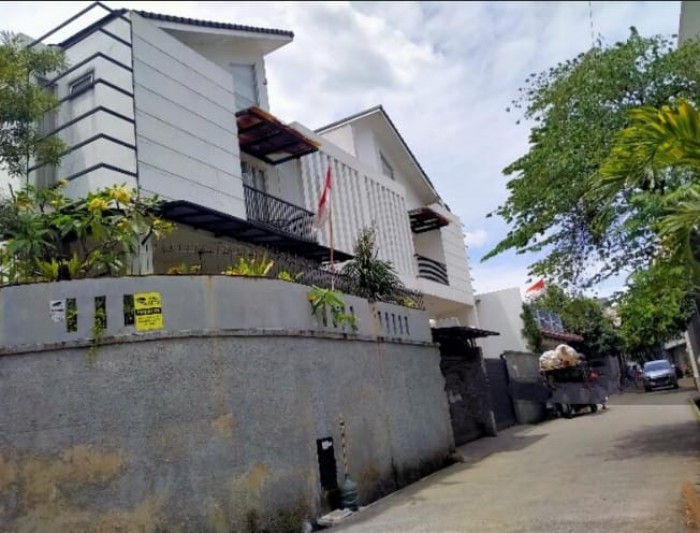 Rumah Di Sewakan Full Furnis Di Selatan Jakarta